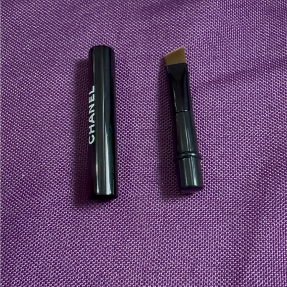 Chanel Beauty Lip Brush - Picture 2 of 2
